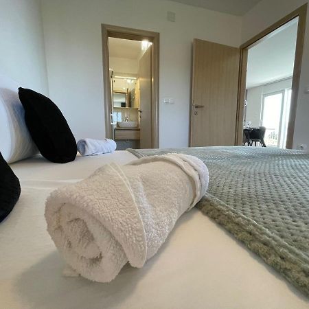 Apartmani Starigrad Paklenica - Danijel Eksteriør bilde