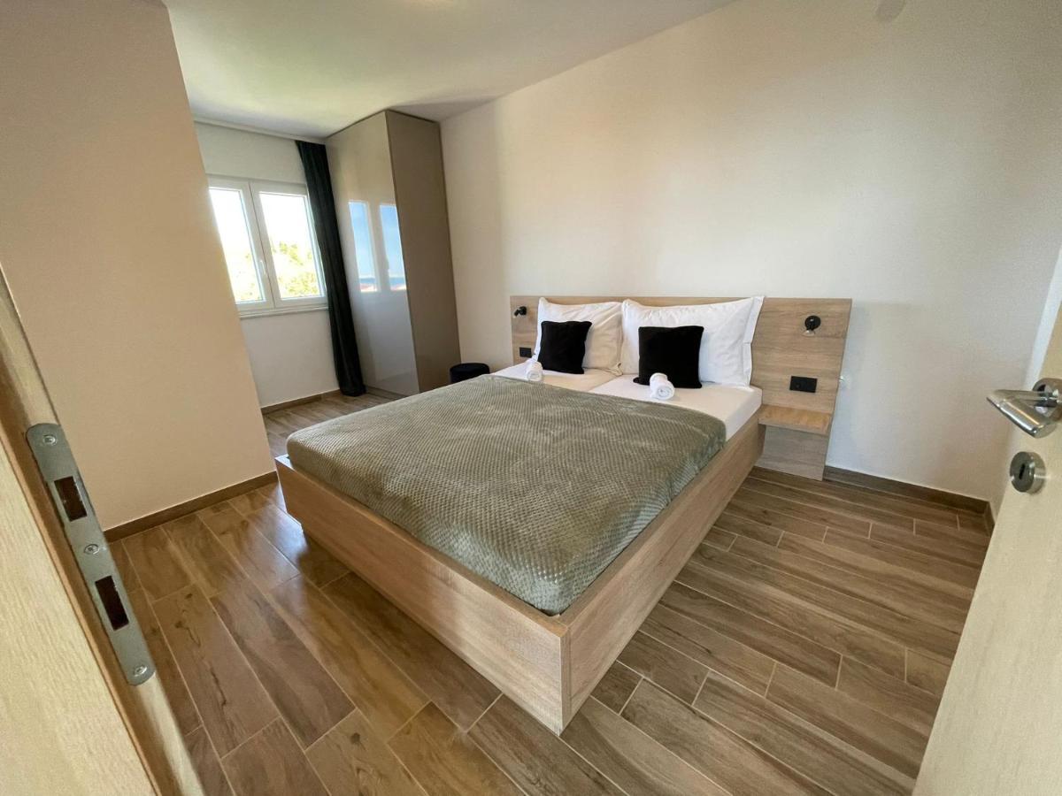 Apartmani Starigrad Paklenica - Danijel Eksteriør bilde