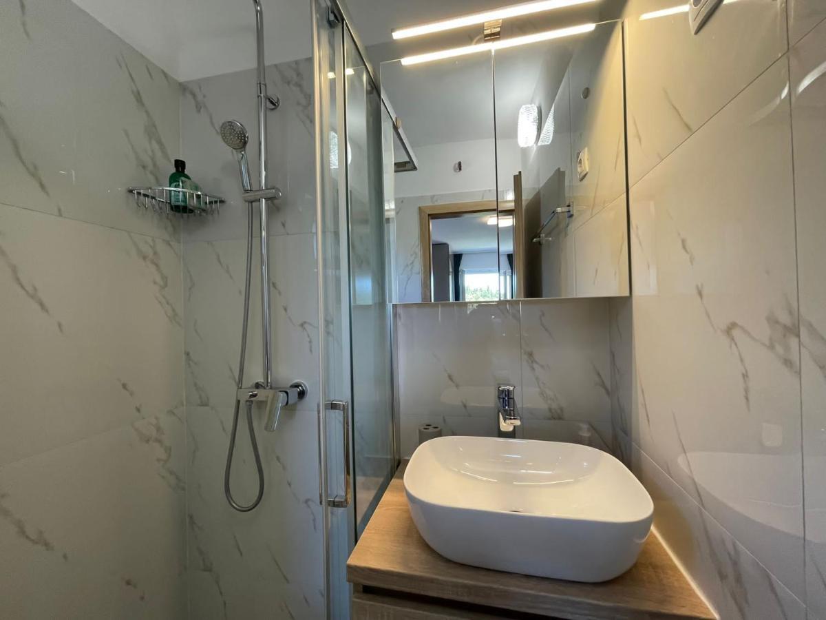 Apartmani Starigrad Paklenica - Danijel Eksteriør bilde