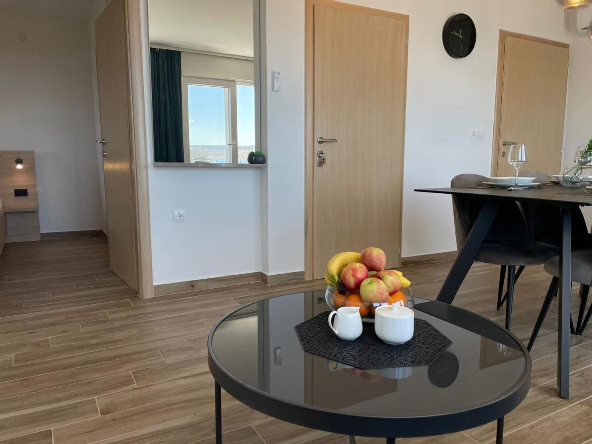 Apartmani Starigrad Paklenica - Danijel Eksteriør bilde