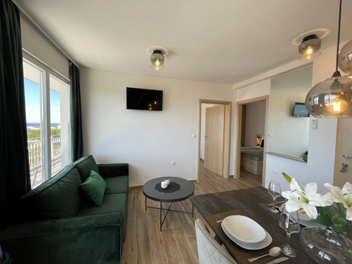 Apartmani Starigrad Paklenica - Danijel Eksteriør bilde