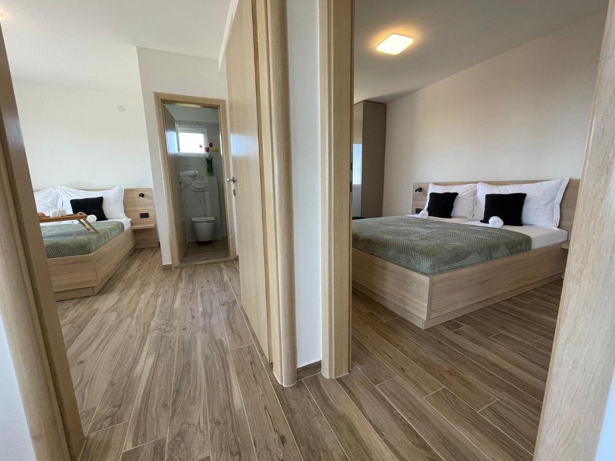 Apartmani Starigrad Paklenica - Danijel Eksteriør bilde