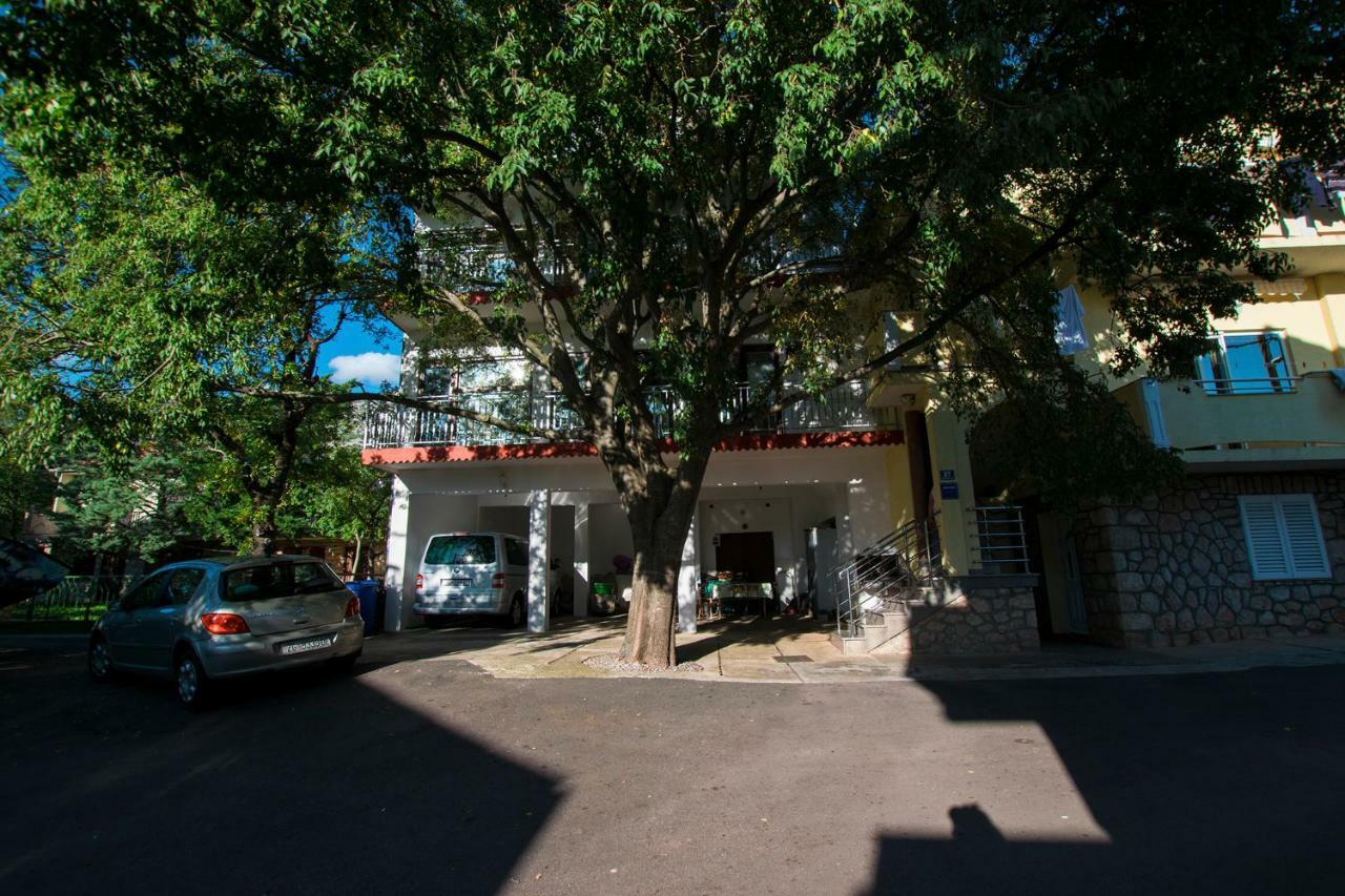 Apartmani Starigrad Paklenica - Danijel Eksteriør bilde